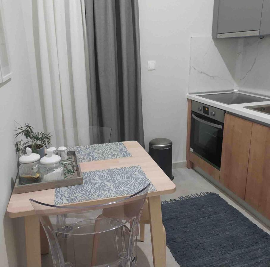 Cosy Apartment In The City Center Tesalonika Bagian luar foto